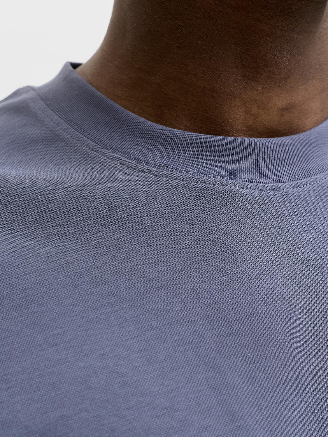 model_shot-detail